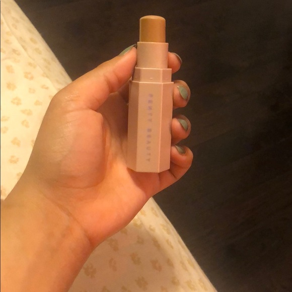 A fenty  beauty matte match stick (Almond) - Picture 2 of 4